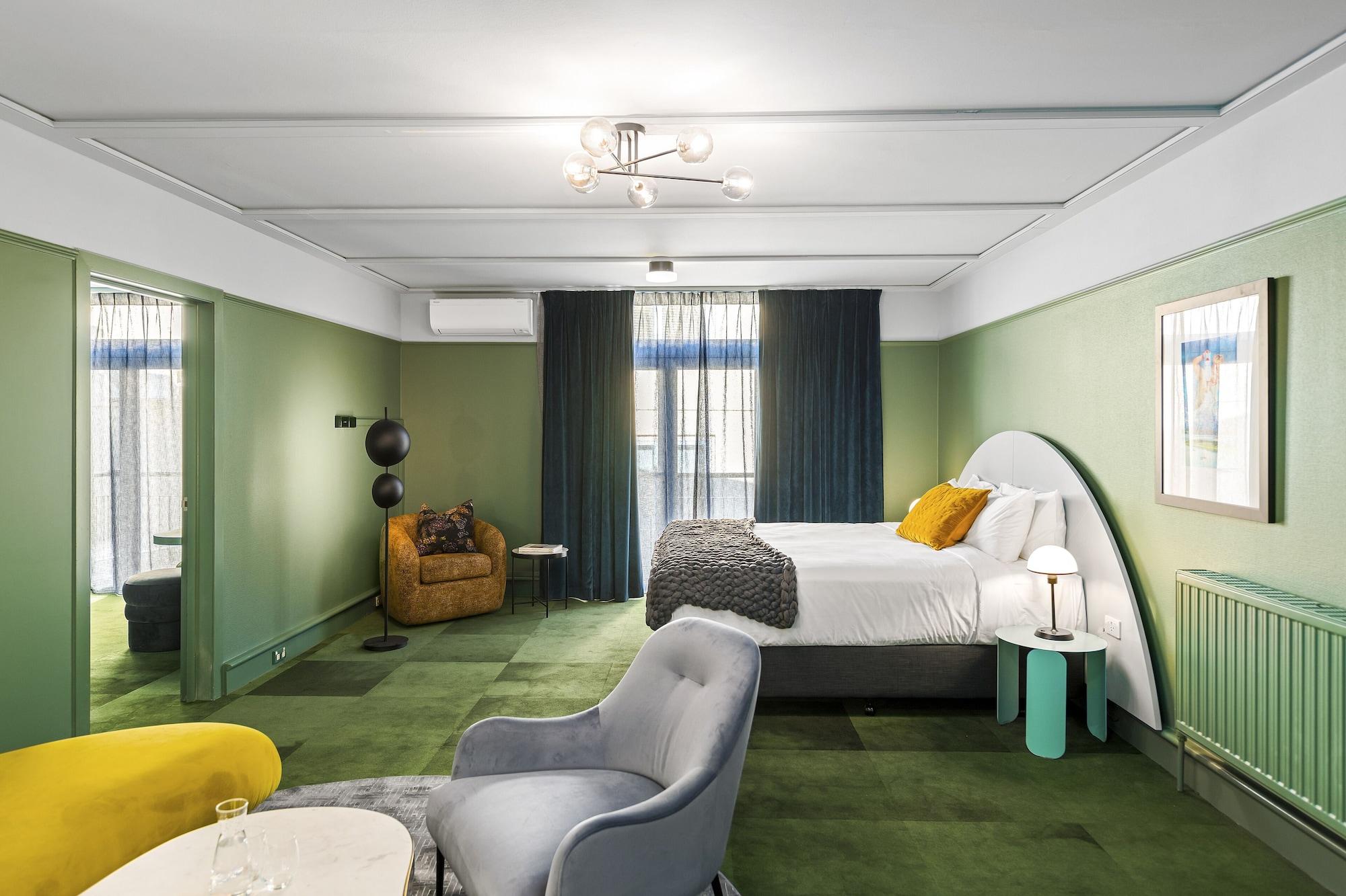 The Central Private Hotel By Naumi Hotels Квинстаун Экстерьер фото